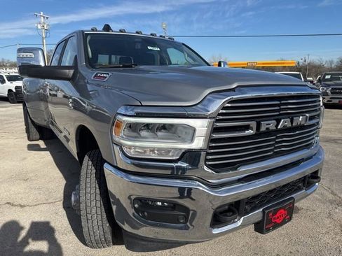 Used 2024 RAM 3500 Laramie image 11