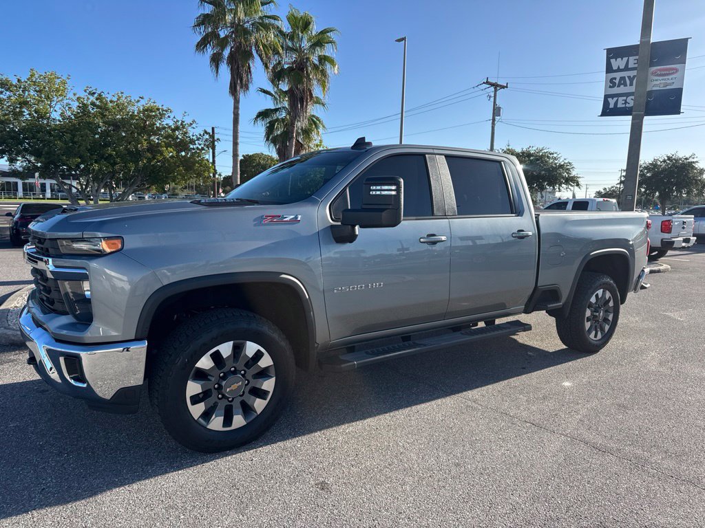 Used 2024 Chevrolet Silverado 2500 LT w/ All Star Edition AWD/4WD image 1
