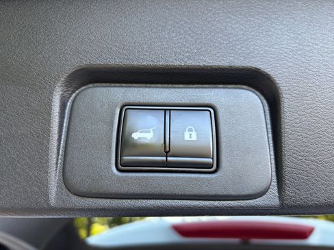 Used 2026 Nissan Rogue SL AWD/4WD image 24