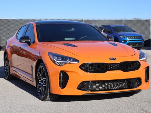 Used 2019 Kia Stinger GTS image 4