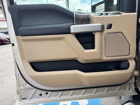 Used 2017 Ford F350 Lariat w/ Lariat Ultimate Package AWD/4WD image 13