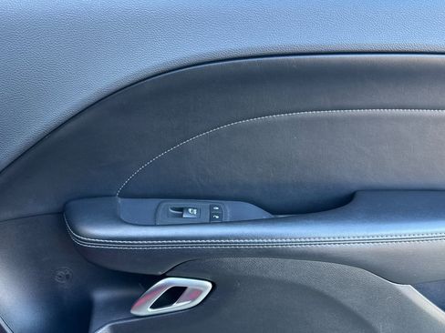 Used 2019 Dodge Challenger R/T Scat Pack w/ Shaker Package image 17