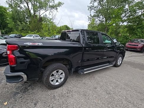 Used 2024 Chevrolet Silverado 1500 LT w/ Leather Package AWD/4WD image 9