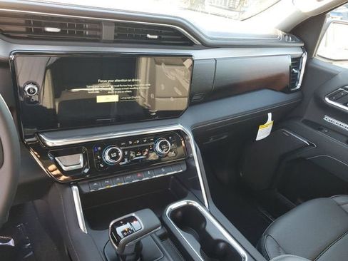 New 2026 GMC Sierra 1500 Denali w/ Denali Reserve Package image 28