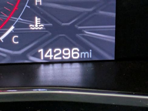 Used 2023 GMC Canyon Elevation w/ Trailering Package image 16