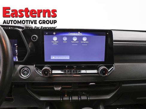 Used 2023 Chevrolet Colorado W/T image 12