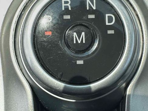 Used 2020 Ford Explorer XLT w/ Equipment Group 202A AWD/4WD image 23