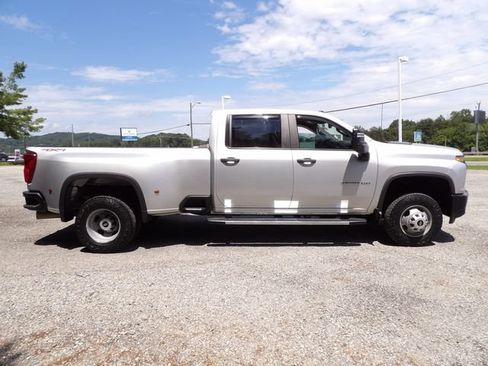 Used 2020 Chevrolet Silverado 3500 W/T w/ Gooseneck/5TH Wheel Package AWD/4WD image 6