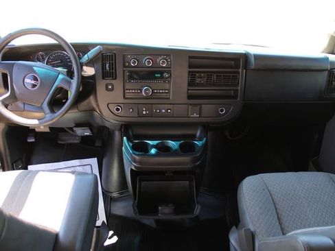 Used 2018 GMC Savana 2500 Extended RWD image 26