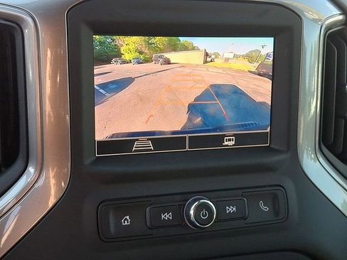 Used 2025 Chevrolet Silverado 2500 Custom AWD/4WD image 18