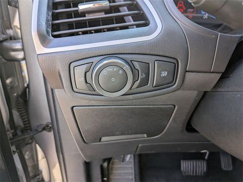 Used 2024 Ford Edge SEL image 16