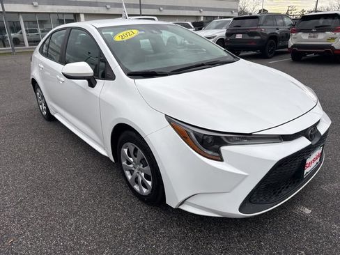 Used 2021 Toyota Corolla LE w/ Carpet Mat Package (TMS) image 24