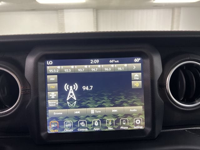 Used 2020 Jeep Wrangler Unlimited Rubicon w/ Quick Order Package 28Y Recon AWD/4WD image 13