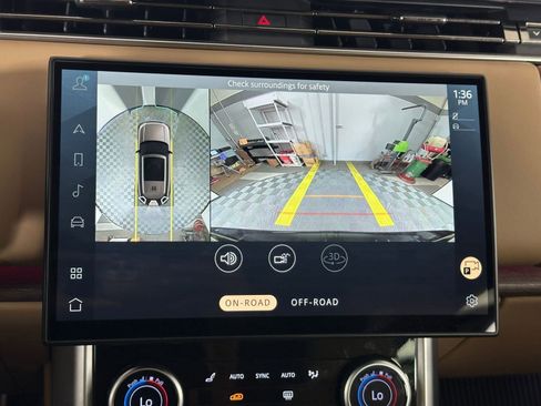 Used 2023 Land Rover Range Rover Long Wheelbase SE image 26