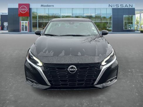 Certified 2024 Nissan Altima 2.5 SV image 2