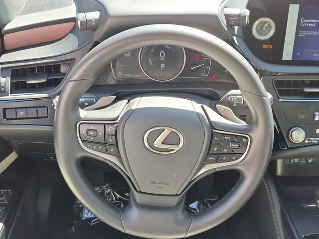 Used 2025 Lexus ES 300h w/ Premium Package FWD image 18