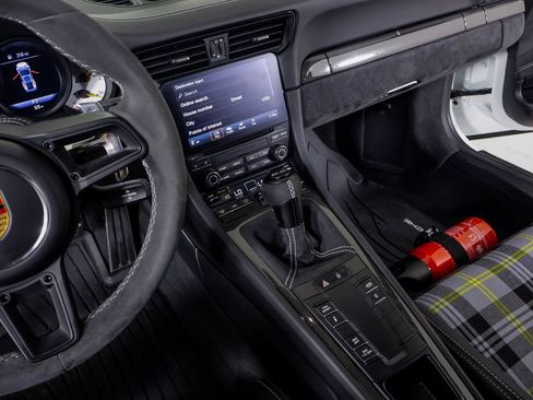 Certified 2019 Porsche 911 GT3 RS RWD image 19