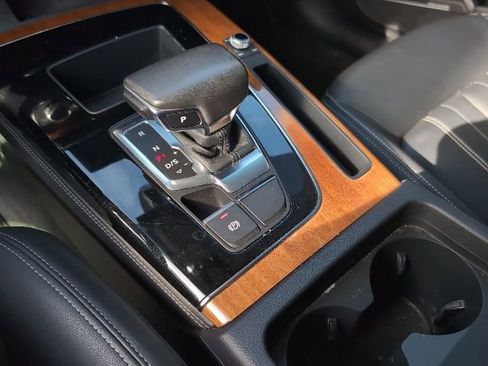 Used 2023 Audi Q5 2.0T Premium Plus image 17