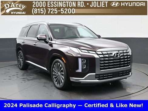 Used 2024 Hyundai Palisade Calligraphy image 3