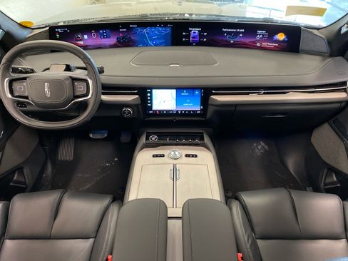 New 2026 Lincoln Navigator Reserve w/ Jet Appearance Package image 14