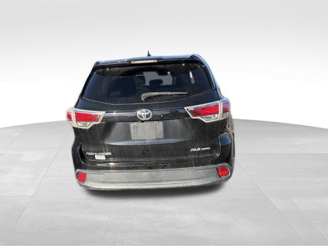 Used 2016 Toyota Highlander XLE AWD/4WD image 11