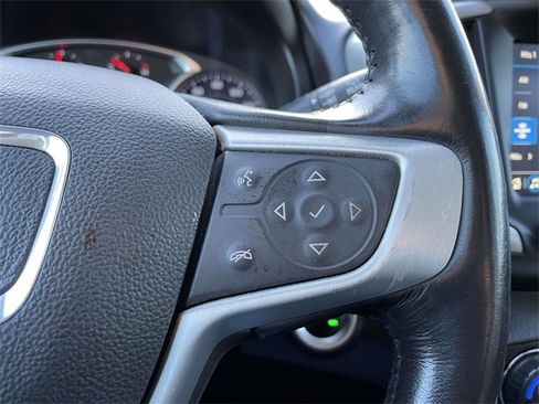 Used 2021 GMC Terrain SLT image 23