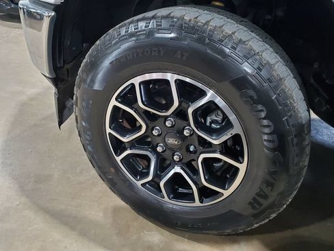 Used 2018 Ford F150 Lariat w/ Equipment Group 502A Luxury RWD image 38