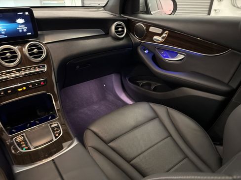 Certified 2022 Mercedes-Benz GLC 300 image 28