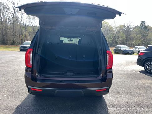 Used 2023 GMC Yukon Denali Ultimate image 34