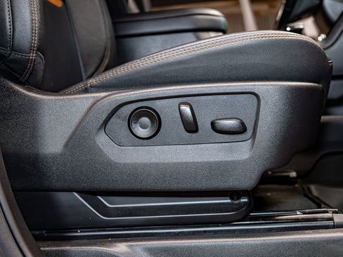 Used 2025 GMC Sierra 1500 AT4 w/ AT4 Premium Package image 29