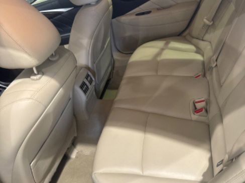 Used 2018 INFINITI Q50 Luxe w/ Cargo Package (L95) image 6