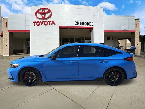 Used 2023 Honda Civic Type R image 8