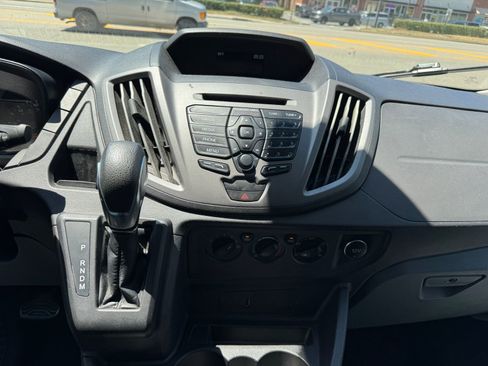Used 2019 Ford Transit 250 130 Low Roof image 21