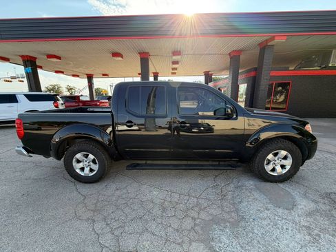 Used 2012 Nissan Frontier SV w/ SV Premium Utility Pkg RWD image 3