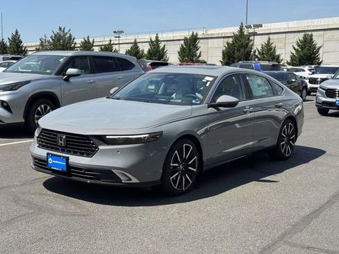 New 2026 Honda Accord Touring image 4
