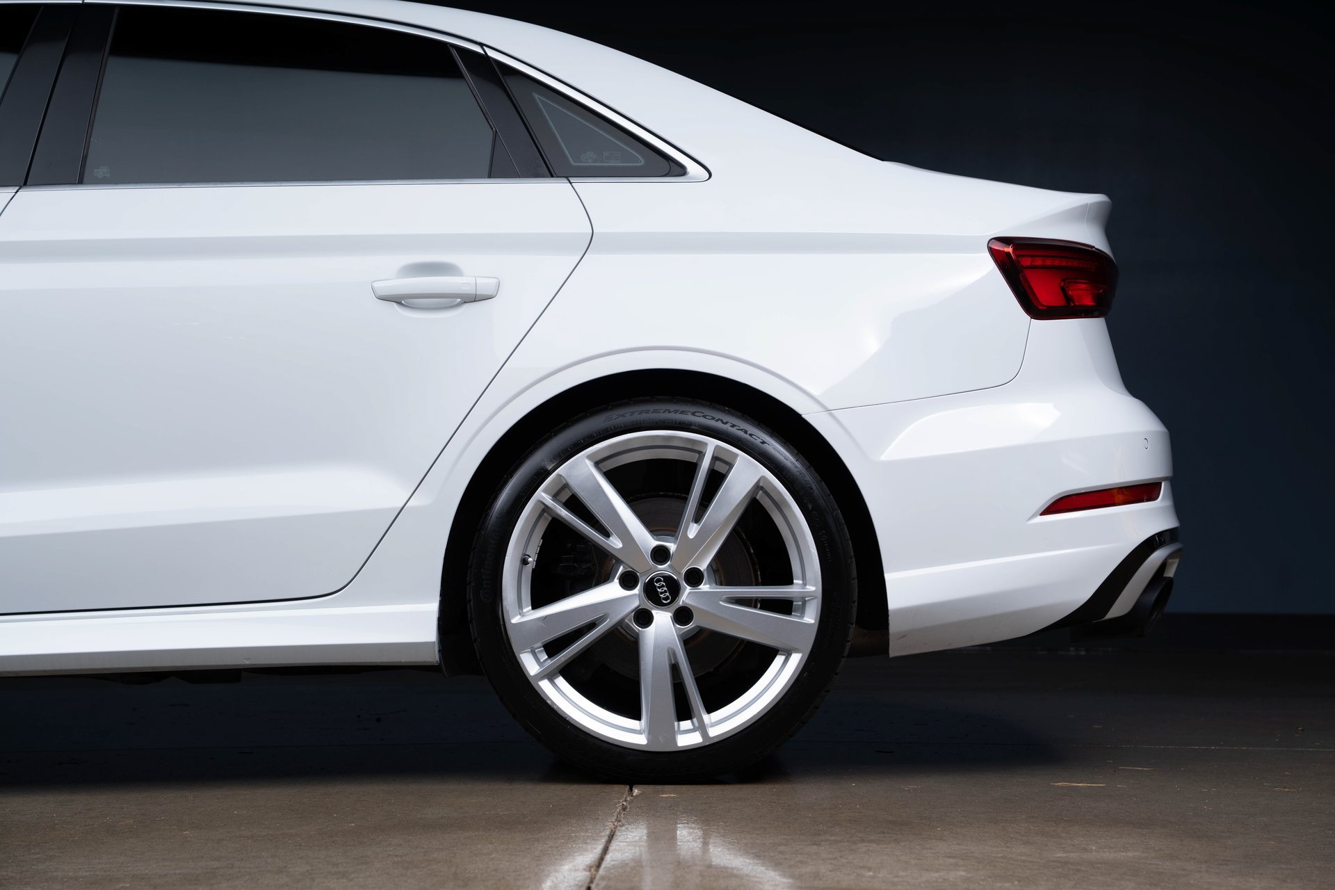 Used 2018 Audi RS 3 AWD/4WD image 34