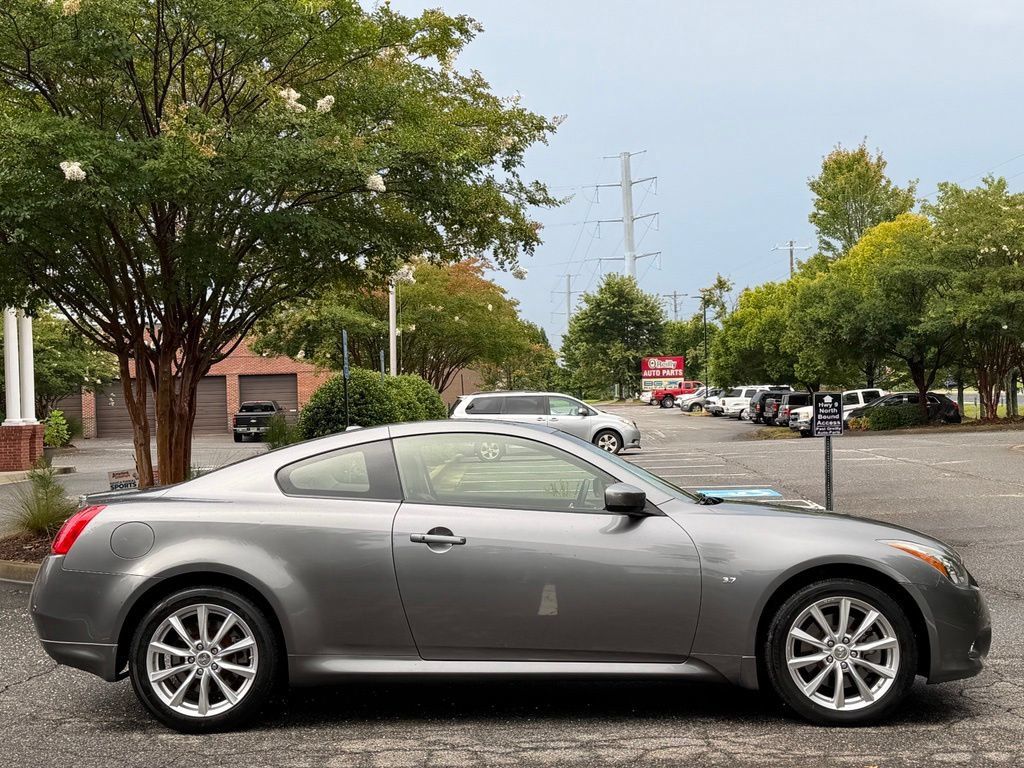Used 2015 INFINITI Q60 AWD Coupe w/ Premium Package image 6