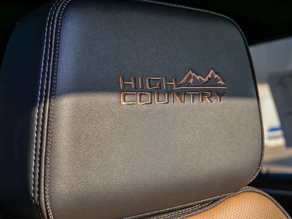 New 2026 Chevrolet Silverado 2500 High Country w/ High Country Premium Package AWD/4WD image 24