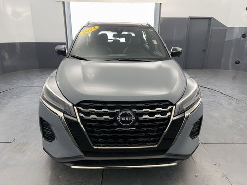 Used 2024 Nissan Kicks SR w/ SR Premium Package image 8
