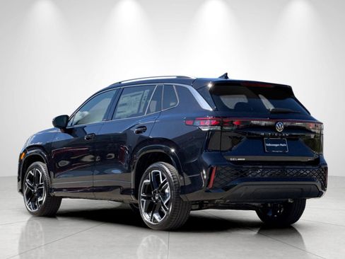 New 2026 Volkswagen Tiguan SEL R-Line AWD/4WD image 3