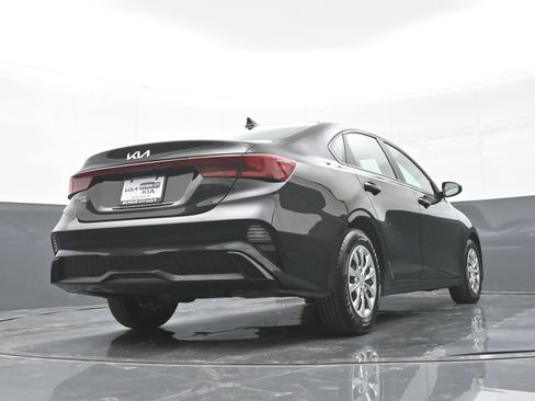 Used 2024 Kia Forte LX FWD image 39