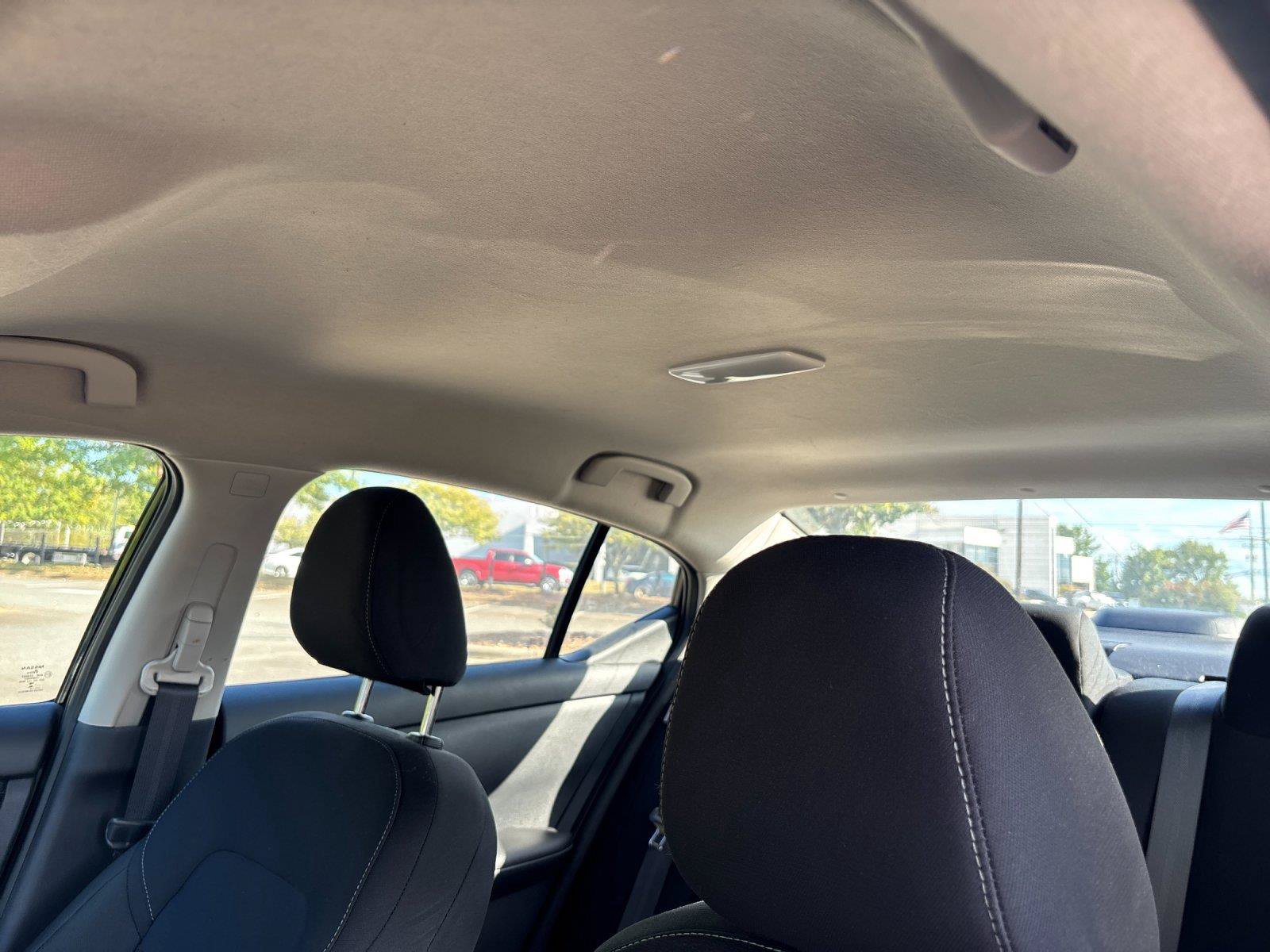 Used 2025 Nissan Sentra S FWD image 30