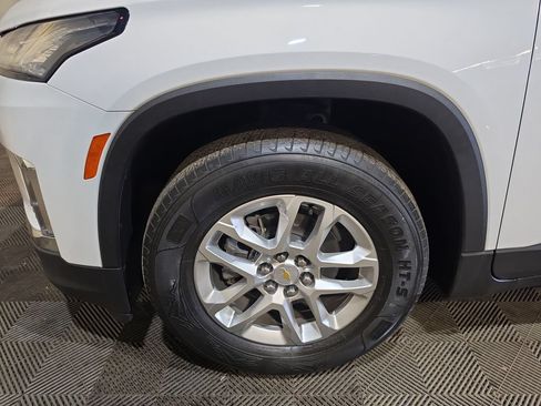 Used 2023 Chevrolet Traverse LS w/ LPO, Cargo Package FWD image 18