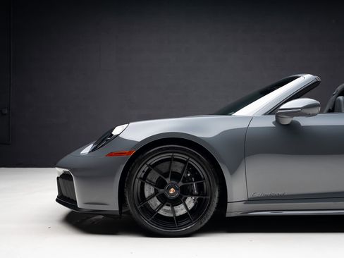 Used 2026 Porsche 911 Targa 4 GTS AWD/4WD image 20