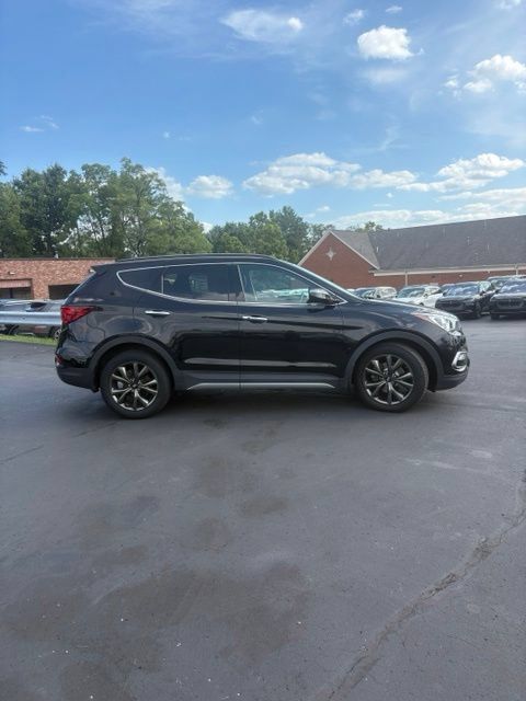 Used 2017 Hyundai Santa Fe Sport w/ 2.0T Ultimate Tech Package 05 AWD/4WD image 4