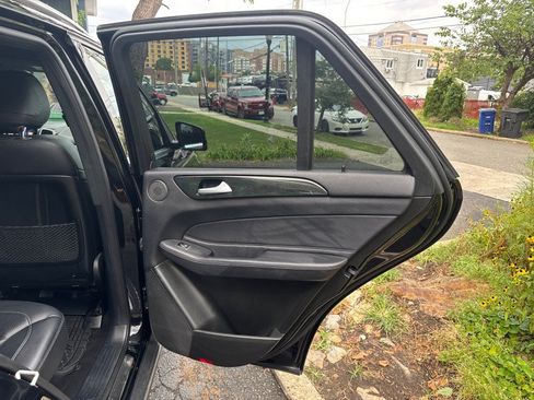 Used 2017 Mercedes-Benz GLE 350 4MATIC image 15