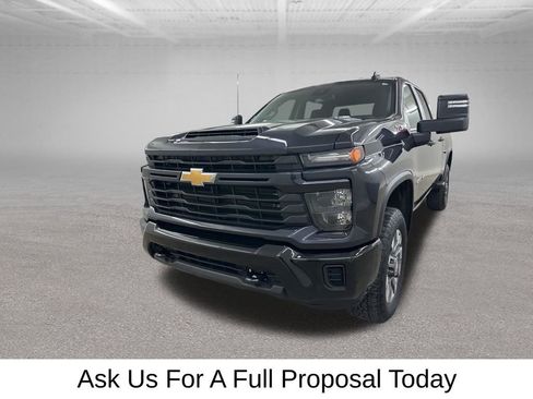 Used 2024 Chevrolet Silverado 2500 Custom w/ Custom Value Package AWD/4WD image 6