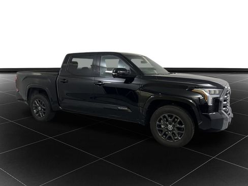 Used 2024 Toyota Tundra Platinum image 9