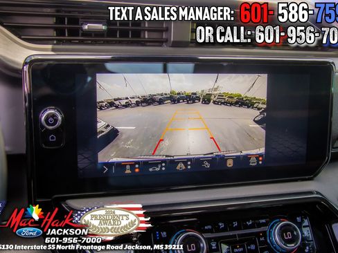 Used 2024 GMC Sierra 1500 AT4 w/ AT4 Premium Package AWD/4WD image 18