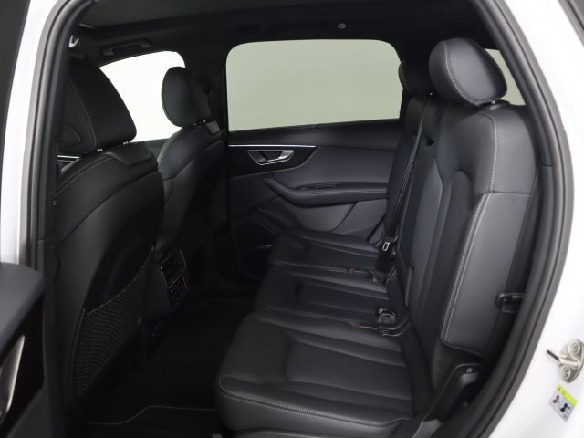 Certified 2025 Audi Q7 3.0T Prestige w/ Prestige Package AWD/4WD image 15